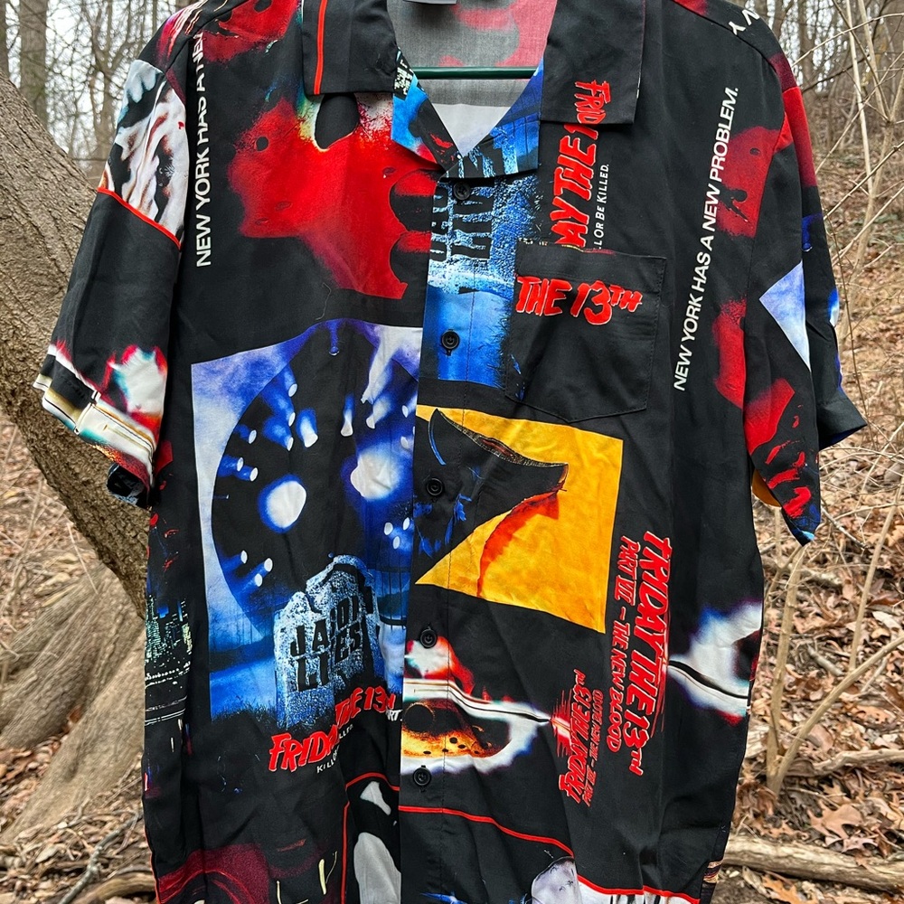 Friday The 13th Jason Voorhees Men’s MEDIUM Shirt Button All Over Print Horror